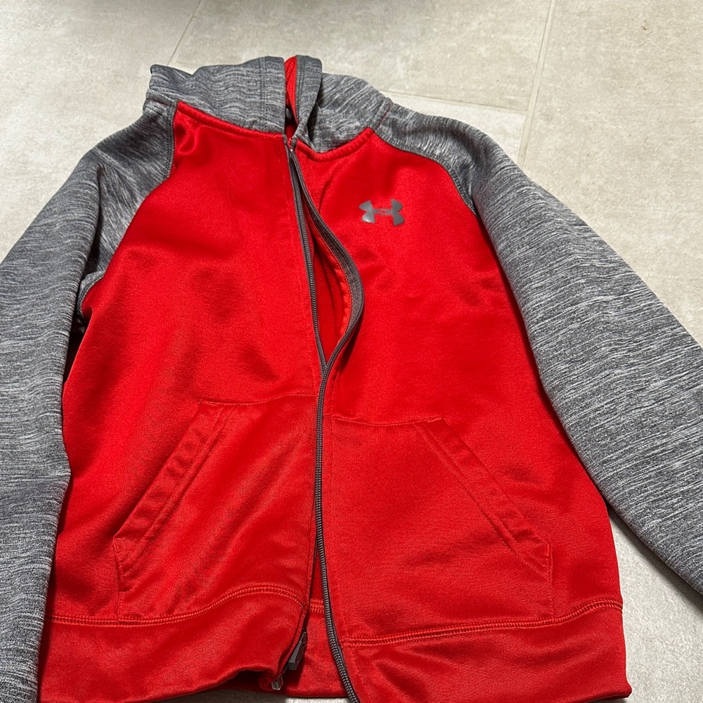 Under Armor hoodie boys size 7
